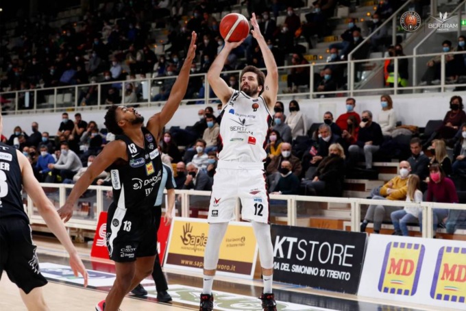 Derthona Basket, superata in casa anche Venezia