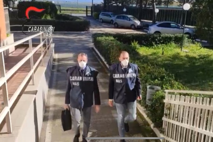 Piemonte: denunciati due odontoiatri e una dermatologa non vaccinati irregolarmente a lavoro