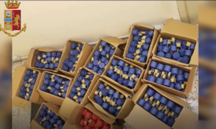 Torino: 763 bombe carta sequestrate dalla Divisione PAS, un arresto anche a Biella