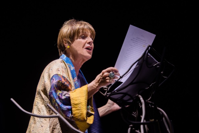 Valenza, Teatro sociale: sabato 22 gennaio Lella Costa inaugura la stagione 2022