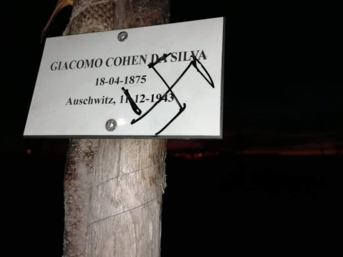 Chiavari, Anpi denuncia la presenza di una svastica nel Parco della Memoria