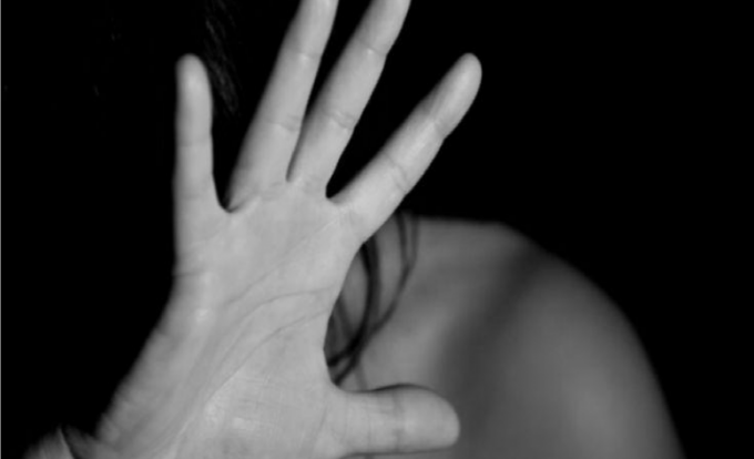 Ferita con un coltello mentre litiga con il marito: arrestato un uomo ad Alessandria