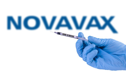 Vaccino Novavax: c’è ancora poca fiducia tra i Novax