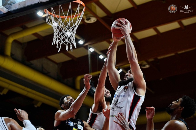 Derthona Basket, affermazione travolgente su Trieste all’esordio in Coppa Italia