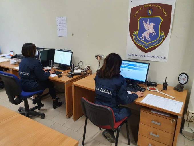 Torino, questura chiude quattro locali per violazione norme anti Covid