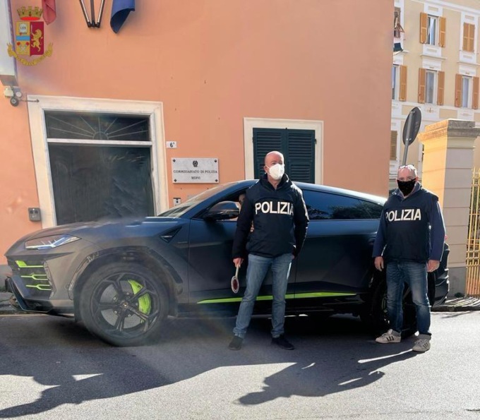 Torino, aveva acquistato una Lamborghini che non ha mai pagato e l’aveva messa in vendita