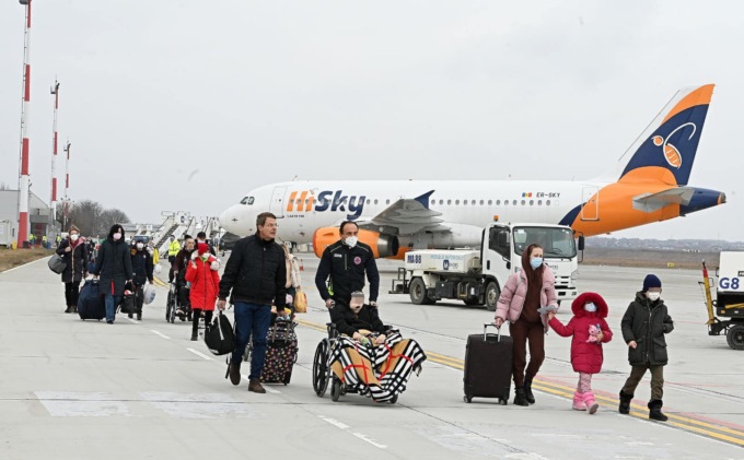 Ucraina: arrivati al Regina Margherita di Torino i 13 bambini malati oncologici
