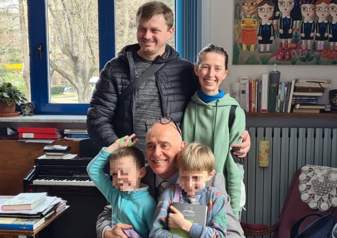 Due bambini ucraini accolti tra gli alunni della scuola di San Salvatore Monferrato