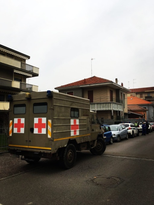 Ritrovata una bomba a mano in casa di un anziano deceduto: intervenuti gli artificieri