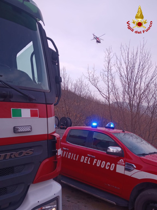 Si perdono nel bosco: portati in salvo dall’elicottero Drago 70 dei Vigili del Fuoco