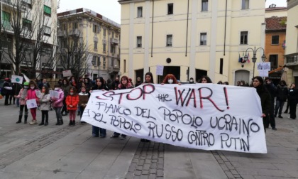 Alessandria scende di nuovo in piazza per dire no alla guerra in Ucraina