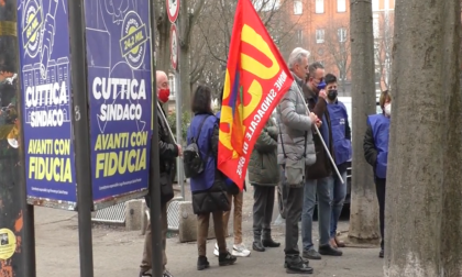 Manifestazione dei dipendenti dell'Ispettorato del Lavoro davanti alla Prefettura di Alessandria