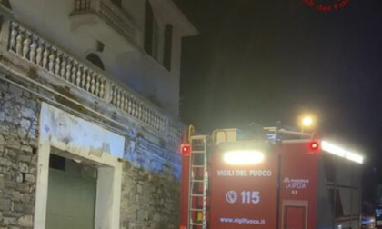 Incendio in una villetta alla periferia della Spezia: un morto
