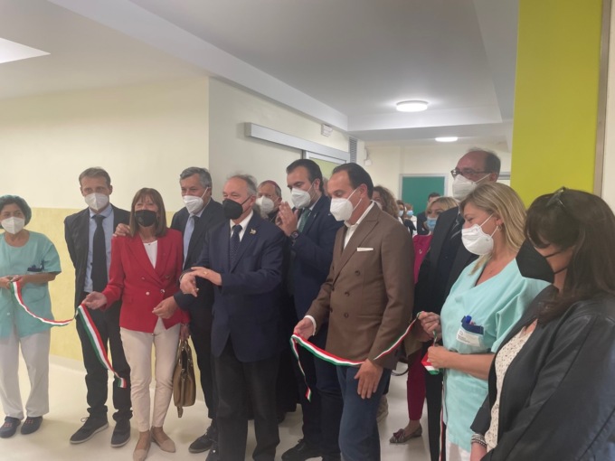 Terapia Intensiva Neonatale: prima casa per piccoli guerrieri