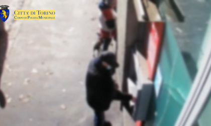 Torino: lotta ai borseggiatori sugli autobus, 13 custodie cautelari