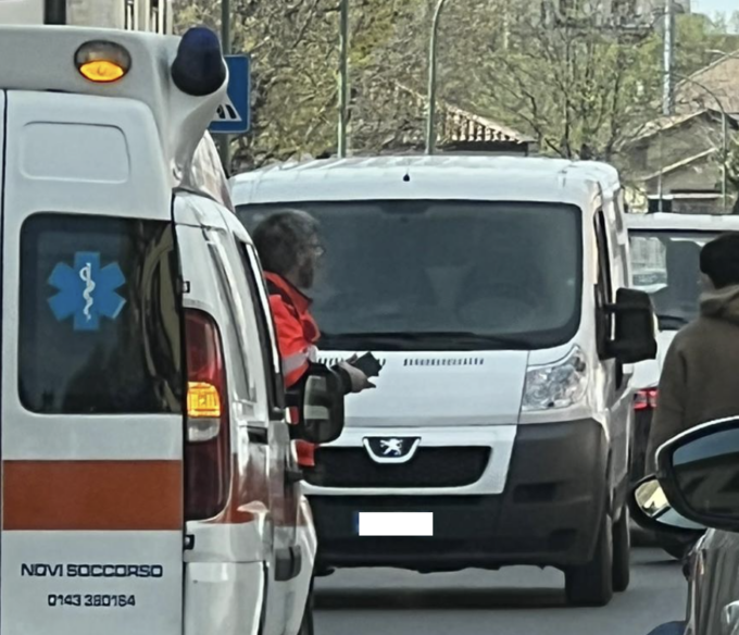 Novi Ligure: donna di 83 anni investita davanti all’ospedale