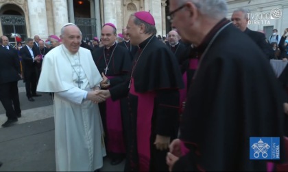 Vaticano, pellegrinaggio dei giovani della Diocesi di Alessandria accompagnati dal Monsignor Gallese