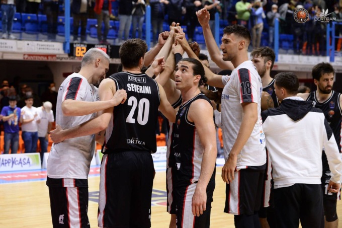Derthona Basket, gara 1 dei quarti va a Venezia
