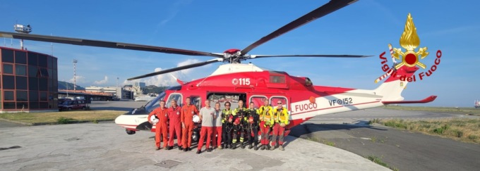 Genova: operativo il nuovo elicottero Drago AW139 dei Vigili del Fuoco