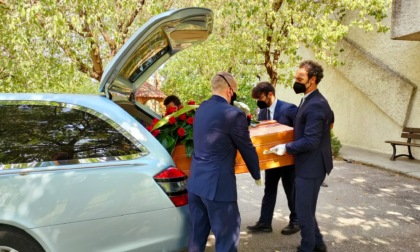 Omicidio hotel di Alessandria: a Tortona i funerali di Alberto Faravelli