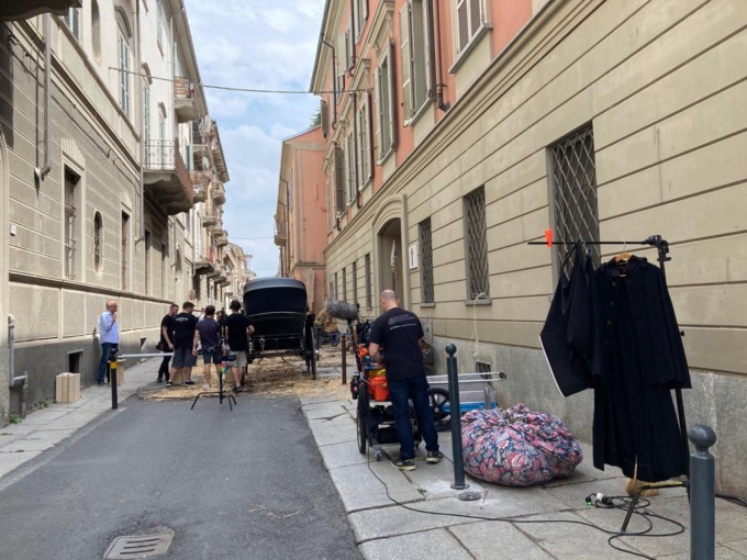 Via Savonarola ad Alessandria diventa il set di Madre Clelia