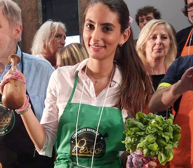 La nuova campionessa mondiale del pesto al mortaio è una giovane genovese