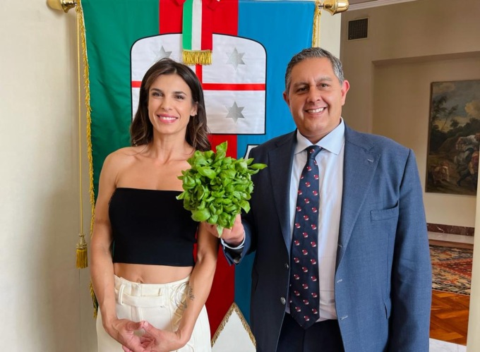 Regione Liguria: Elisabetta Canalis protagonista della campagna estiva di promozione
