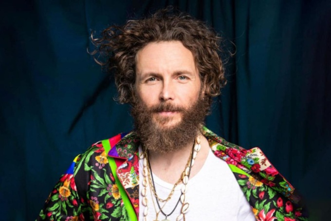 Jovanotti, quasi cinquemila ragazzi collegati con lui in attesa del suo Jova Beach Party ad Albenga
