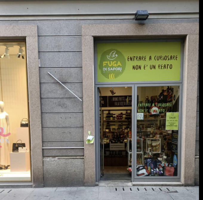 Alessandria: distrutta l’insegna di Fuga di Sapori in Corso Roma