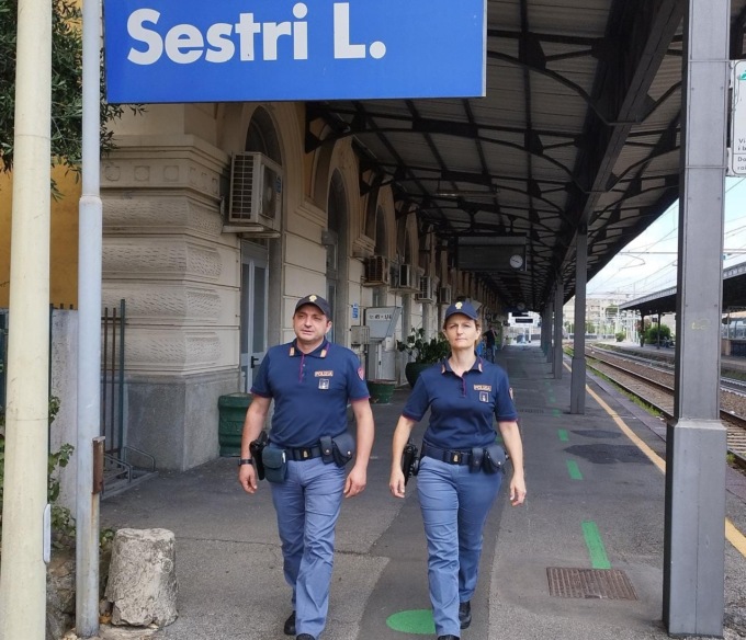 Sestri Levante: salvarono bimbo che stava affogando, poliziotti promossi per merito straordinario