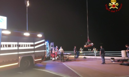 Genova, nella notte soccorso un ragazzo caduto da ringhiera in corso Italia