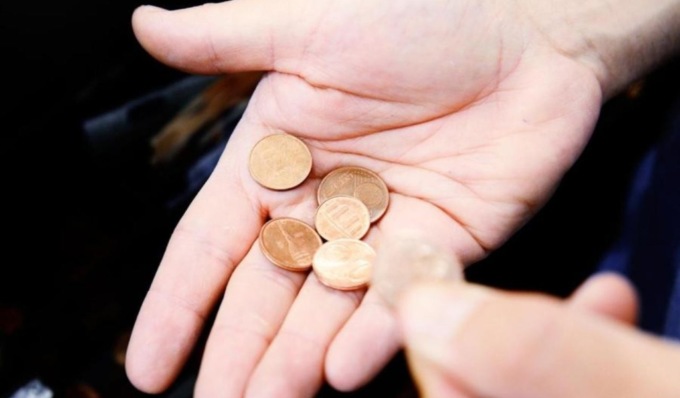 Furti con la “tecnica delle monetine”: sgominata banda di sudamericani. Colpi anche ad Alessandria