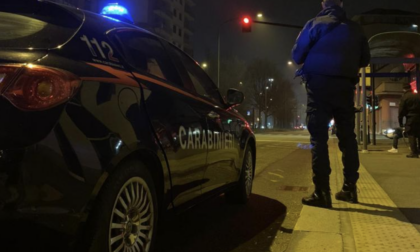 Lo colpisce con una bottiglia di birra e poi scappa, arrestato dai Carabinieri di Alessandria