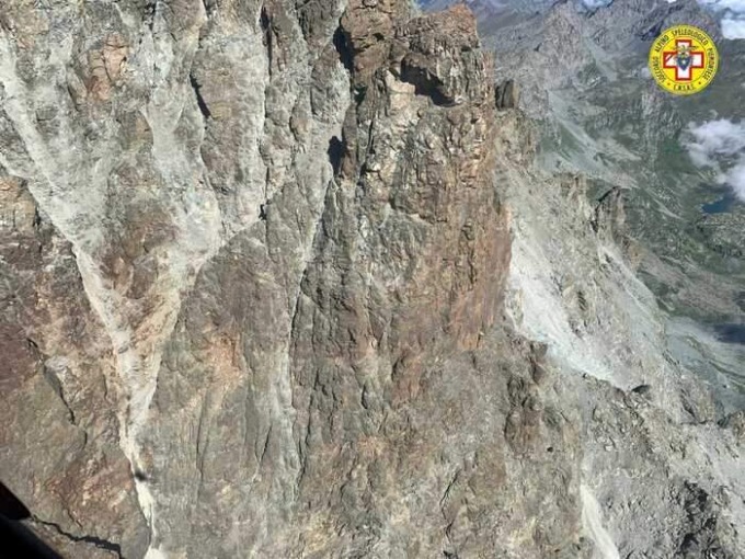 Monviso, donna caduta lungo parete est. Ferita e soccorsa dal Soccorso Alpino