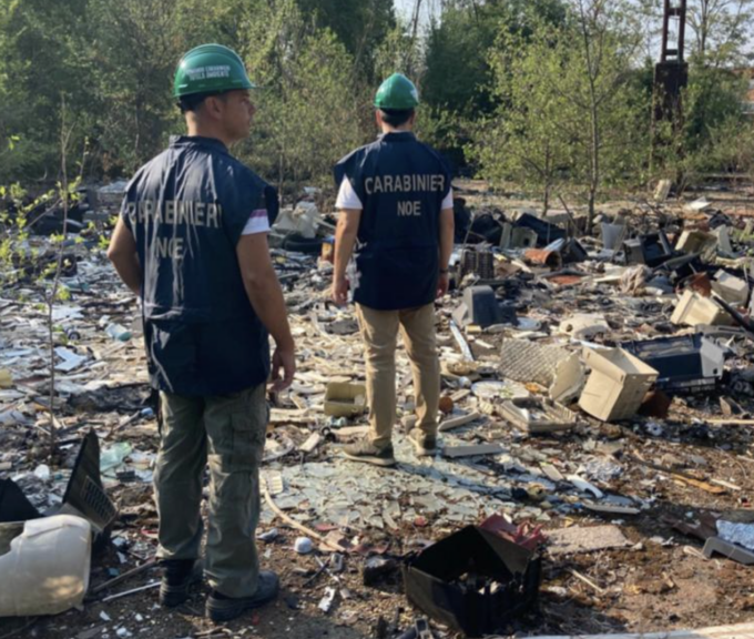 Moncalieri: scoperta enorme discarica abusiva a cielo aperto