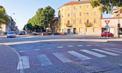 Casale Monferrato: lavori in corso Valentino alla rotonda con via Buozzi