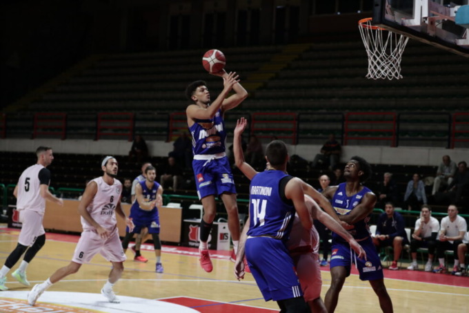 Monferrato Basket, larga vittoria casalinga contro Latina