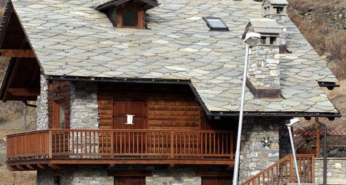Annamaria Franzoni torna nella villetta di Cogne per trascorrere le vacanze estive