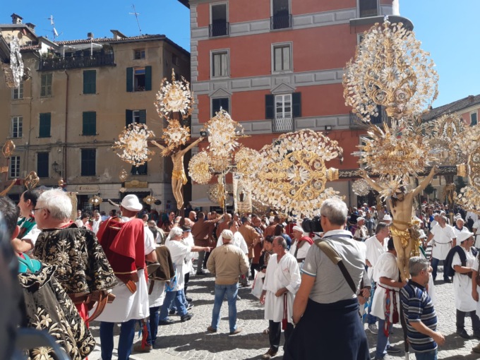 Duemila persone a Ovada per il primo cammino interregionale delle Confraternite