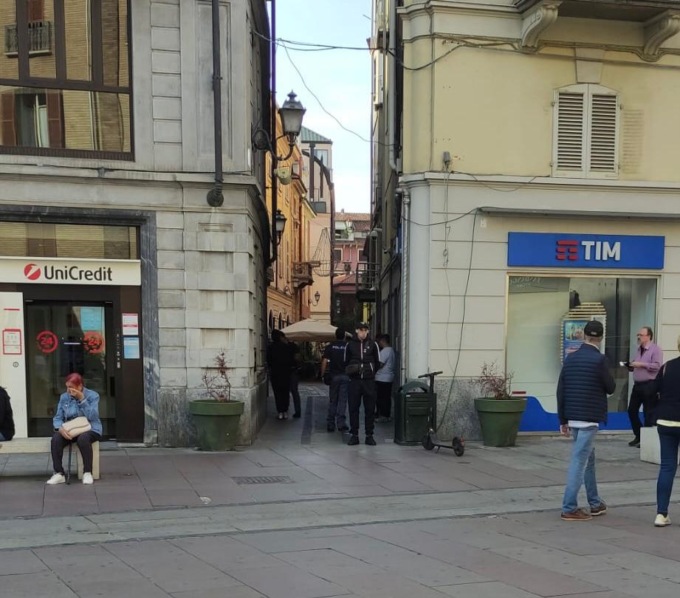 Alessandria, controllo antidroga in vicolo dell’Erba