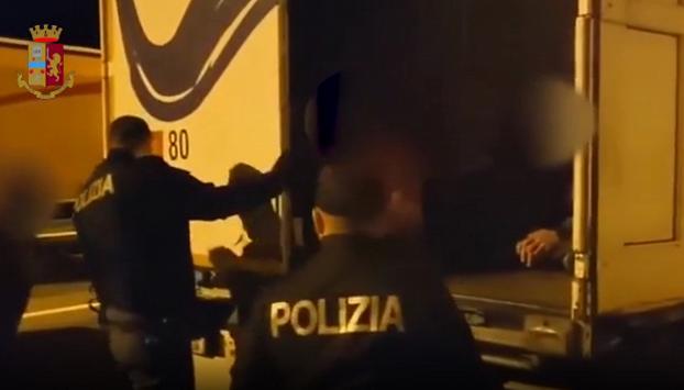 Val Susa, arrestato passeur per favoreggiamento immigrazione illegale