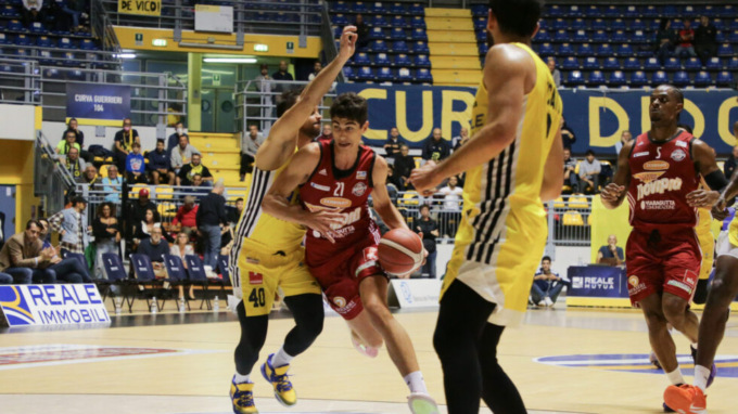Monferrato Basket, vittoria esterna all’overtime contro Stella Azzurra