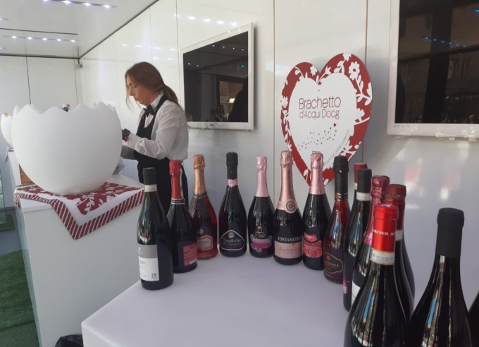 Vini, musica e poesia nel week end di fuoco acquese