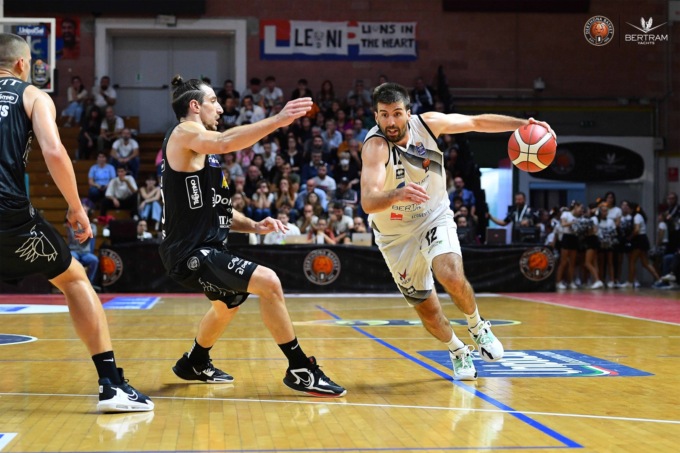 Derthona Basket, successo sofferto in esterna contro Reggio Emilia