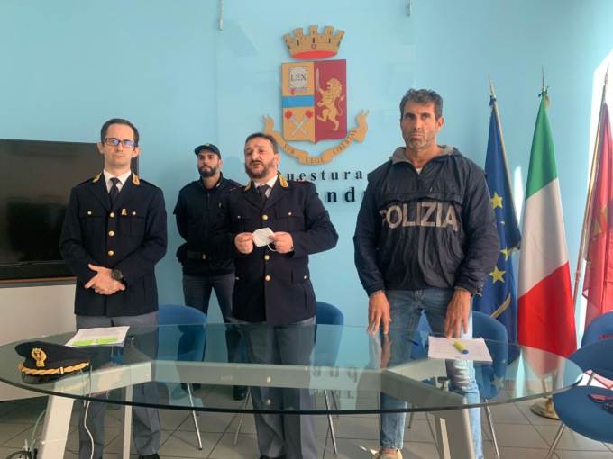 Alessandria: tentata rapina e aggressione ad una ragazza fuori dai locali, arrestato 29enne