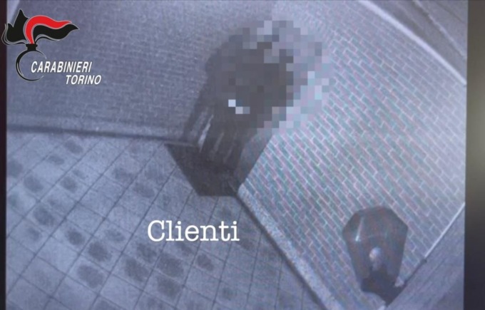 Torino: 3 arresti e un divieto di dimora per sfruttamento della prostituzione e spaccio