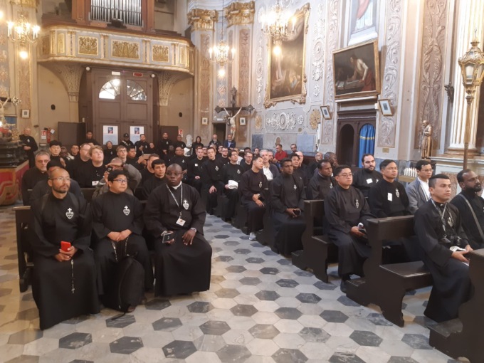 Passionisti da tutto il mondo in visita ai luoghi natali del loro fondatore