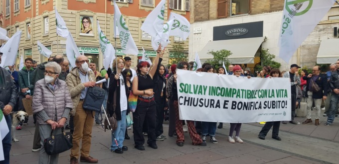 Comitato Stop Solvay: “Ora vogliamo un incontro in Comune”