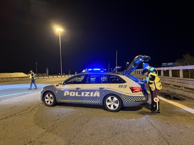 Tra settembre e ottobre ritirate oltre 100 patenti dalla Polizia stradale di Torino
