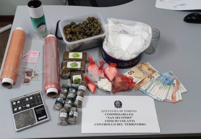 Torino, sequestrati dalla polizia quasi 1 kg e mezzo di droga. Arrestati due ragazzi di 23 e 24 anni